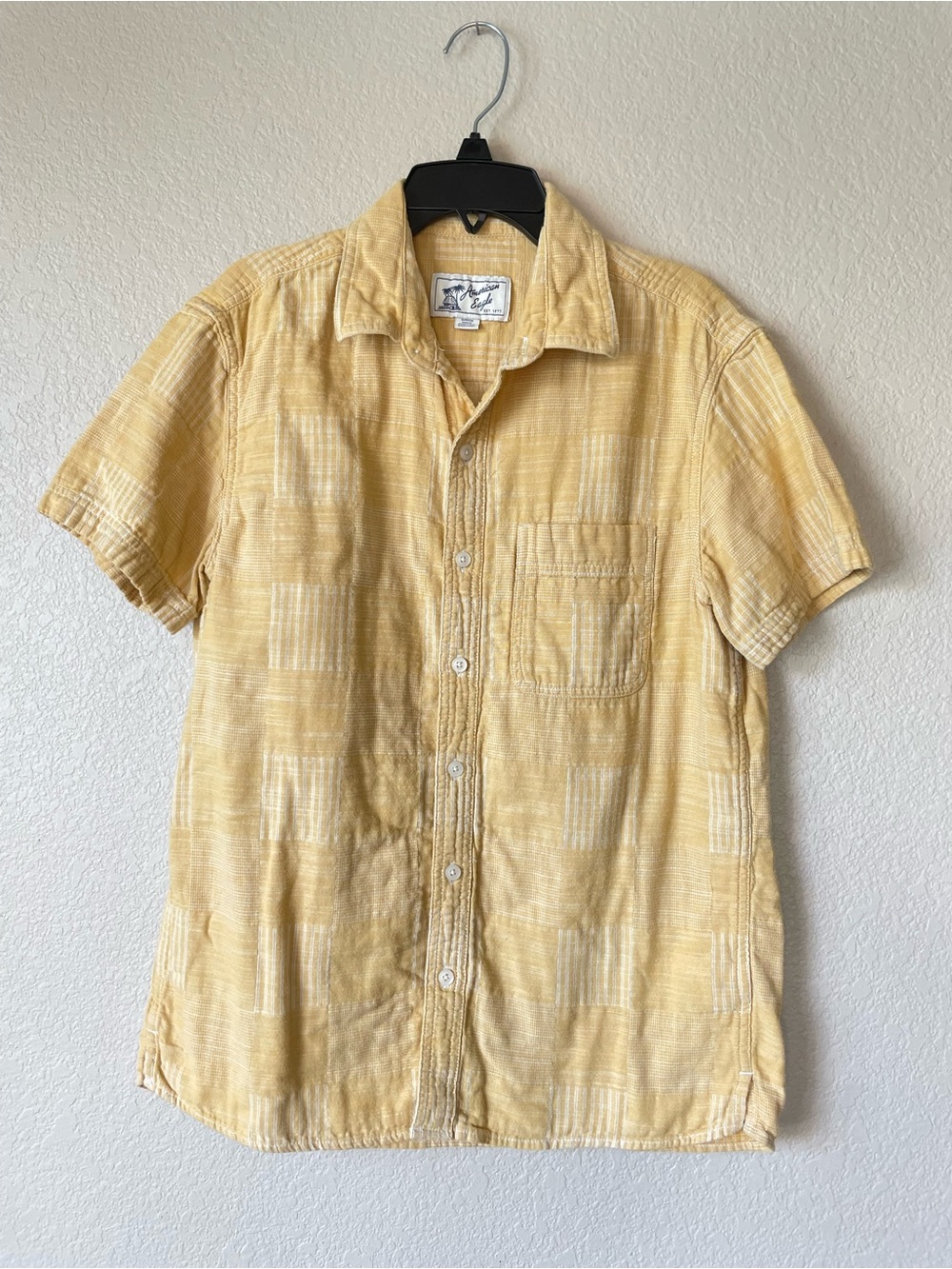 American Eagle Men’s Oxford Cotton Plaid Button Up Shirt Small Yellow
